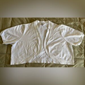 Avenue white short-sleeve cardigan shrug 22/24 rayon/polyester blend EUC